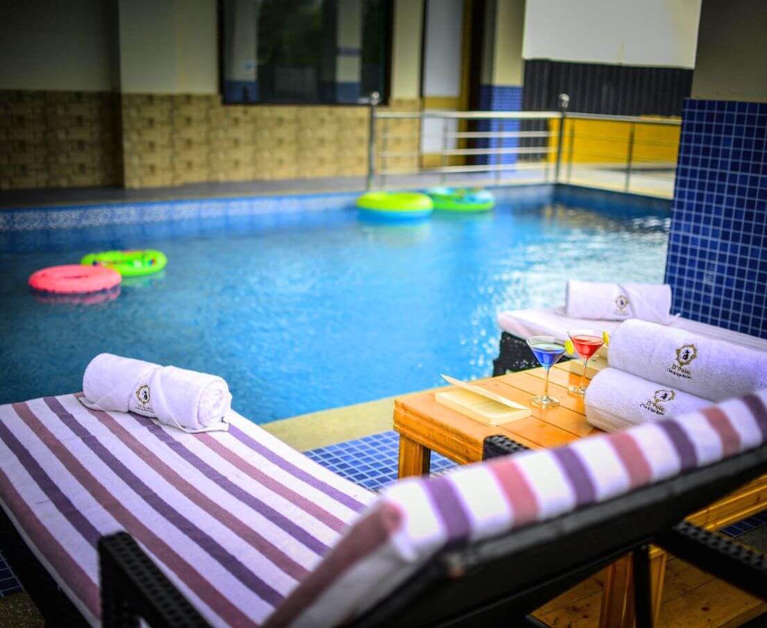 Swimming Pool & Sun Deck