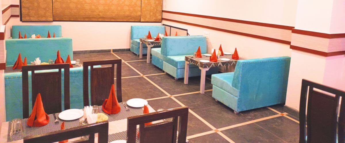 Multi-Cuisine Dining & Room Service