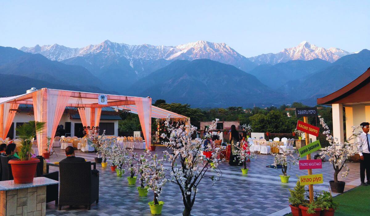 Destination Wedding at D'Polo Club & Spa Resort (Photo 6)